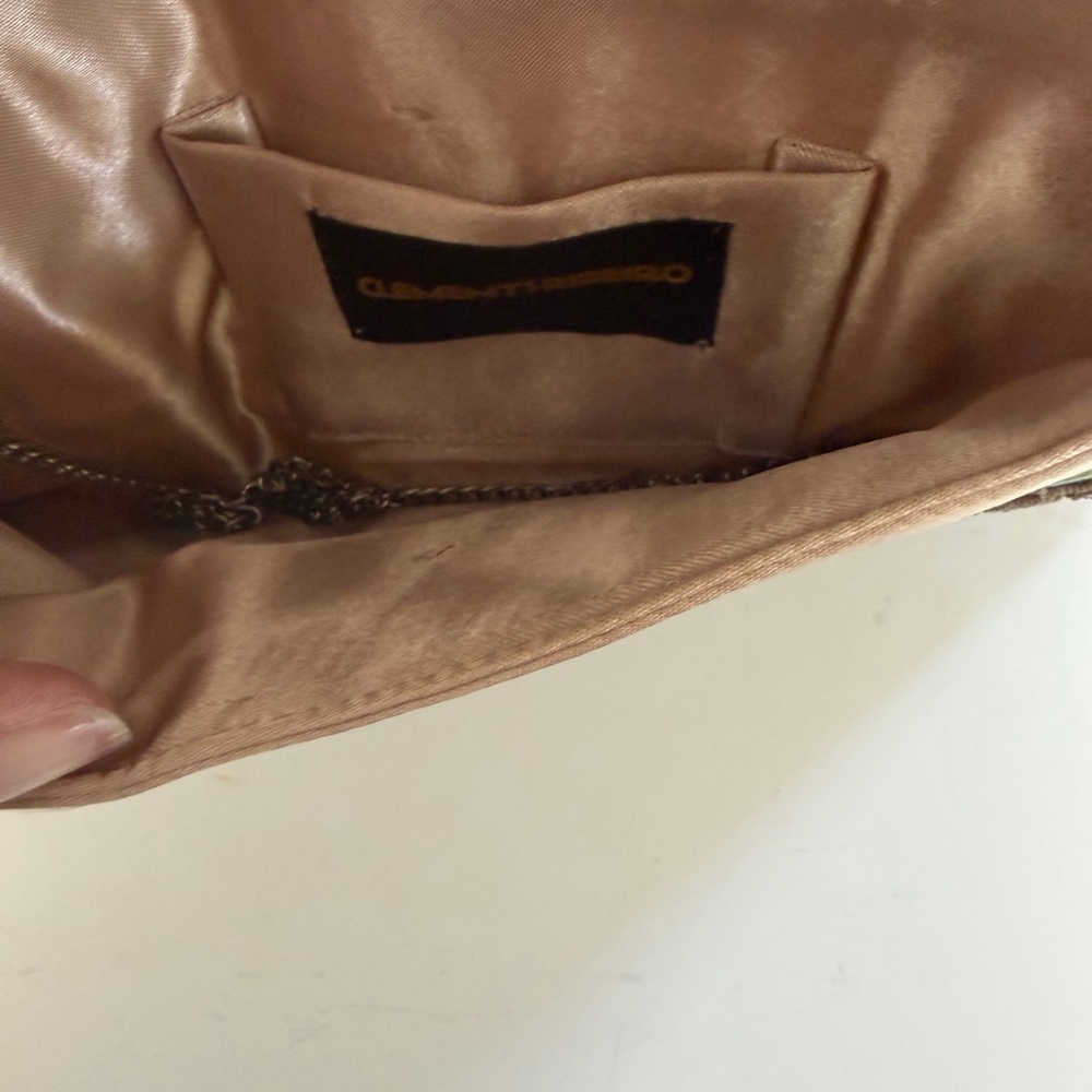 Embroidered Floral Sequin Clutch - Picture 5 of 6